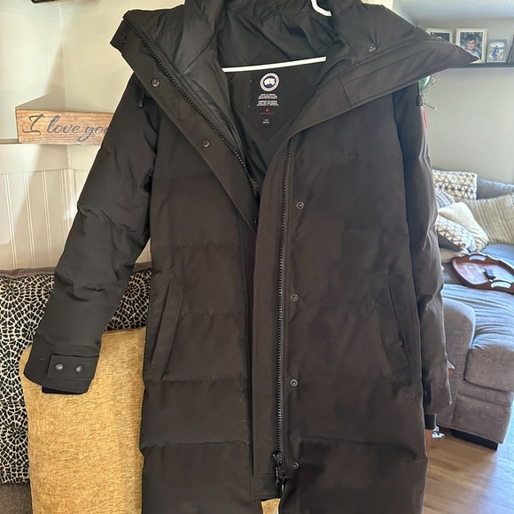 Canada Goose Black Puffer Jacket